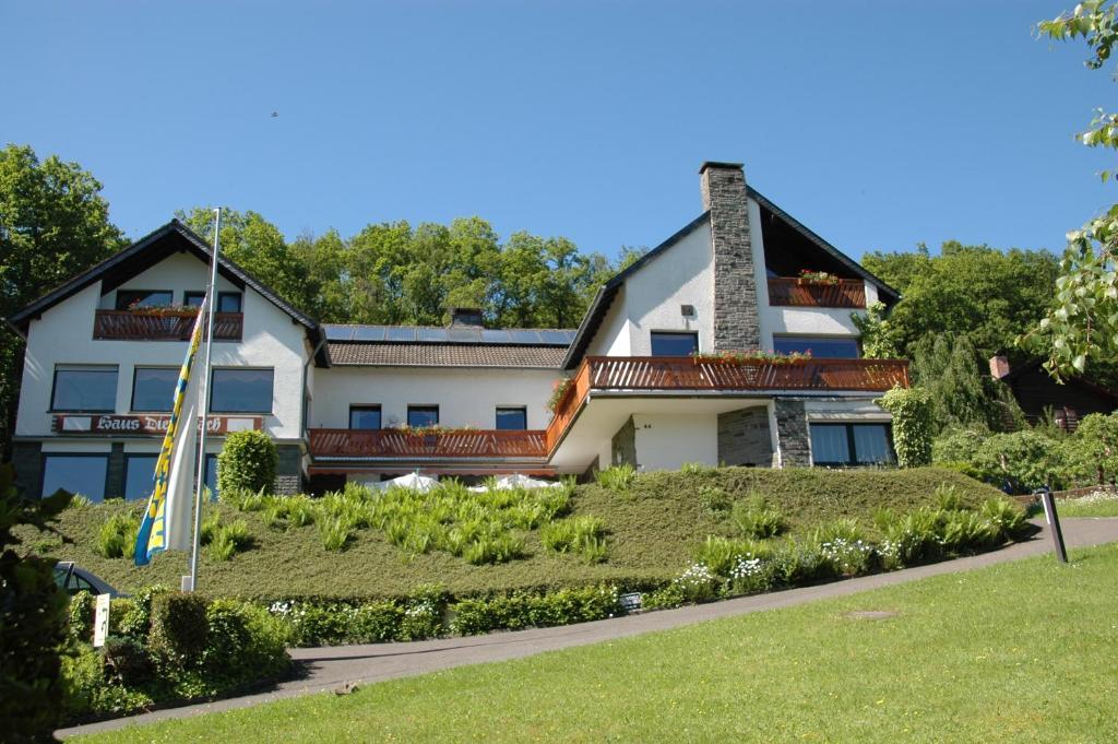 Pension Haus Diefenbach Heimbach Exterior photo